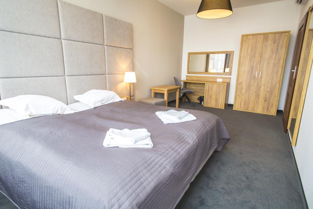 Hotel Nad Raba - Bochnia Eksteriør bilde